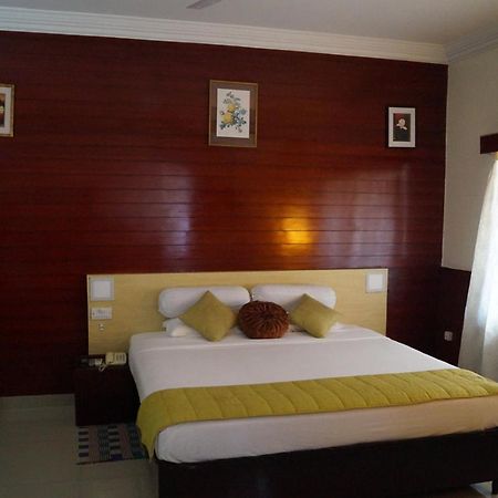 Hotel Badami Court Екстер'єр фото