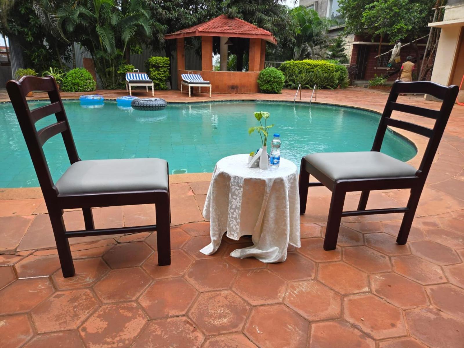 Hotel Badami Court Екстер'єр фото
