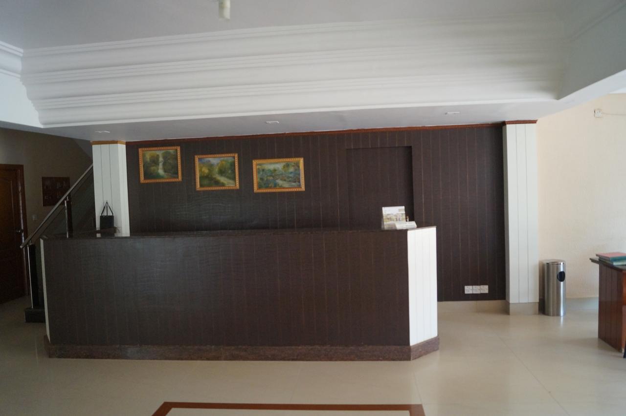 Hotel Badami Court Екстер'єр фото