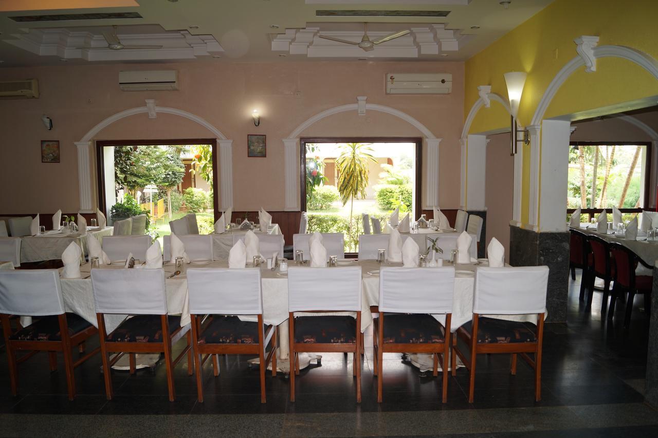 Hotel Badami Court Екстер'єр фото